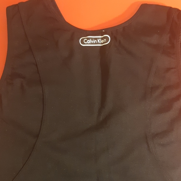 Calvin Klein sports tank top - Picture 3 of 4